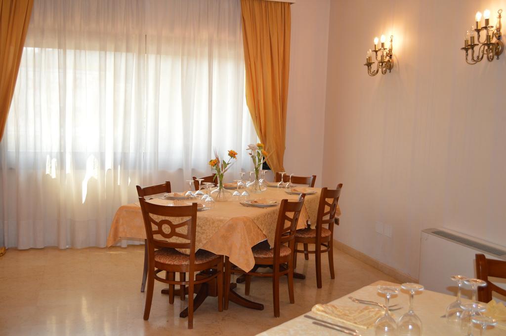 Hotel Delle Palme Фалконе Екстериор снимка