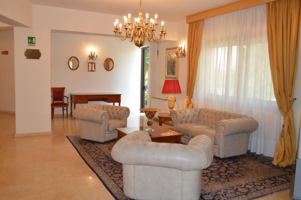 Hotel Delle Palme Фалконе Екстериор снимка