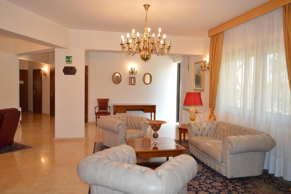 Hotel Delle Palme Фалконе Екстериор снимка