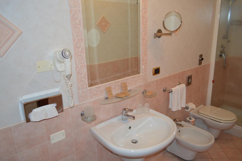 Hotel Delle Palme Фалконе Стая снимка