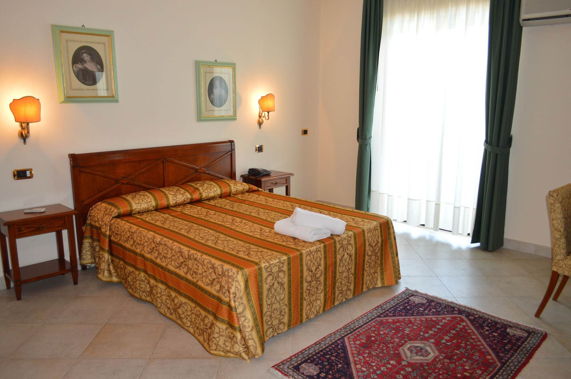 Hotel Delle Palme Фалконе Екстериор снимка
